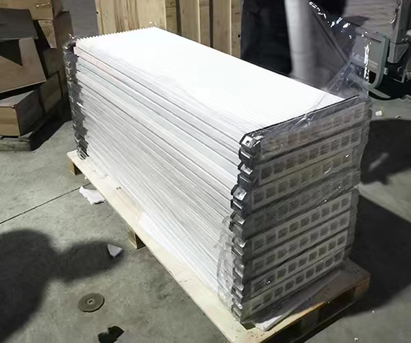 盤錦塑燒板廠家
